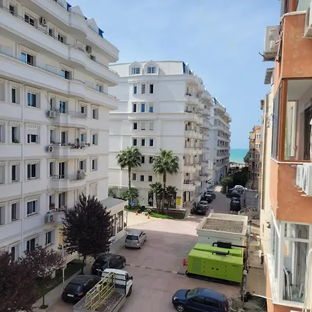 Orange Apartament Golem (Tirana)