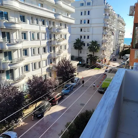 Orange Apartament Golem (Tirana)