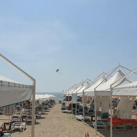 Orange Apartamento Golem (Tirana)