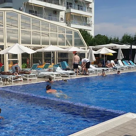 Orange Golem (Tirana)