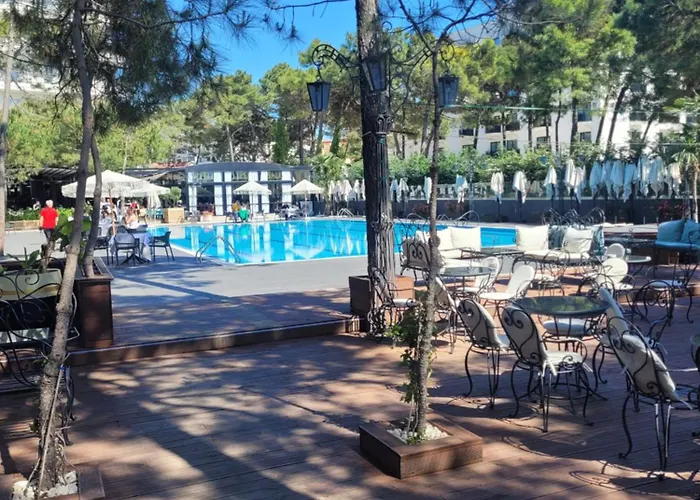 Orange Appartamento Golem (Tirana)