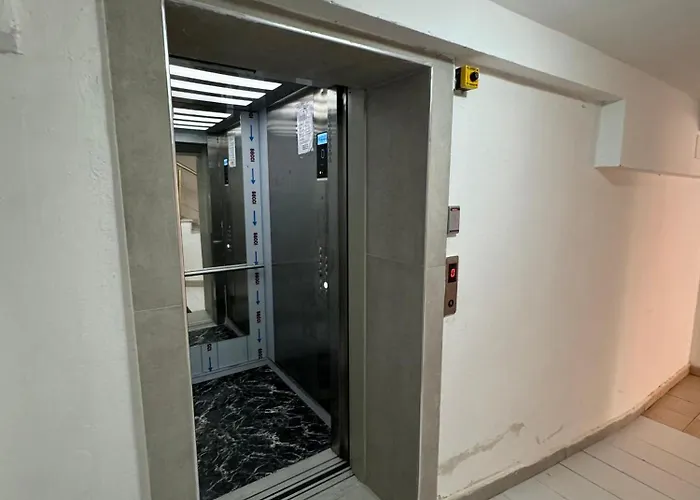 Orange * Golem (Tirana)